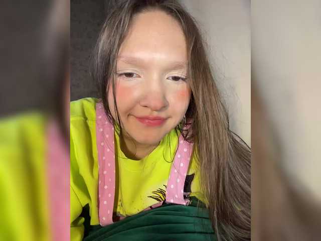 Cute-Lolly live cam on BongaCams