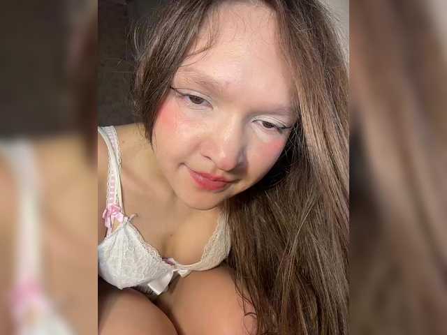Cute-Lolly live cam on BongaCams