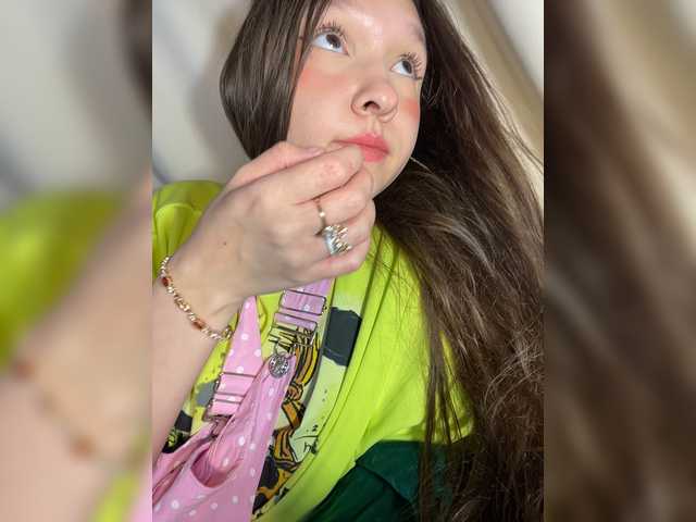 Cute-Lolly live cam on BongaCams