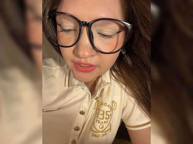 Cute-Lolly live cam on BongaCams