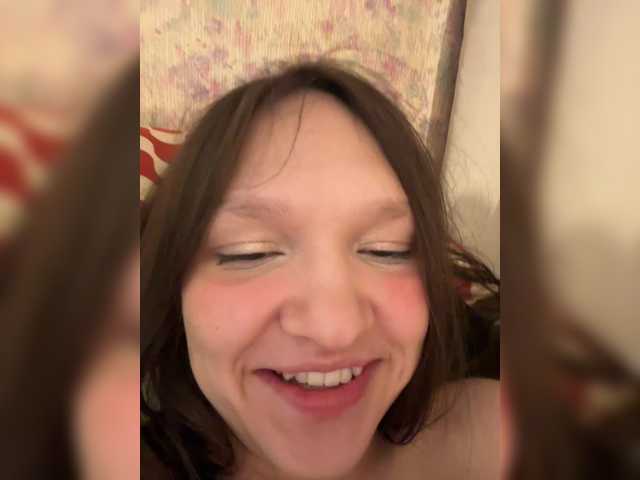 Cute-Lolly live cam on BongaCams