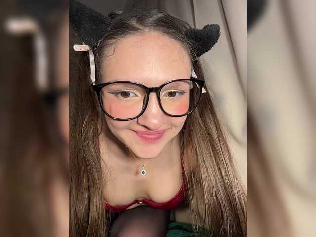 Cute-Lolly live cam on BongaCams