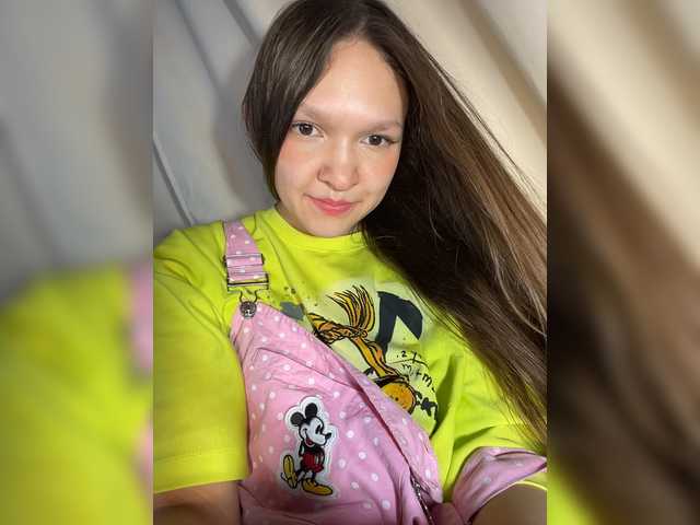 Cute-Lolly live cam on BongaCams