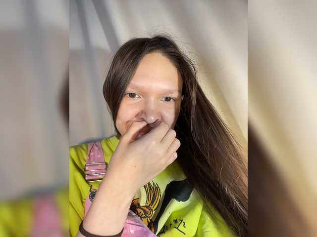 Cute-Lolly live cam on BongaCams
