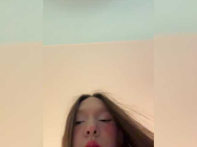 Cute-Lolly live cam on BongaCams