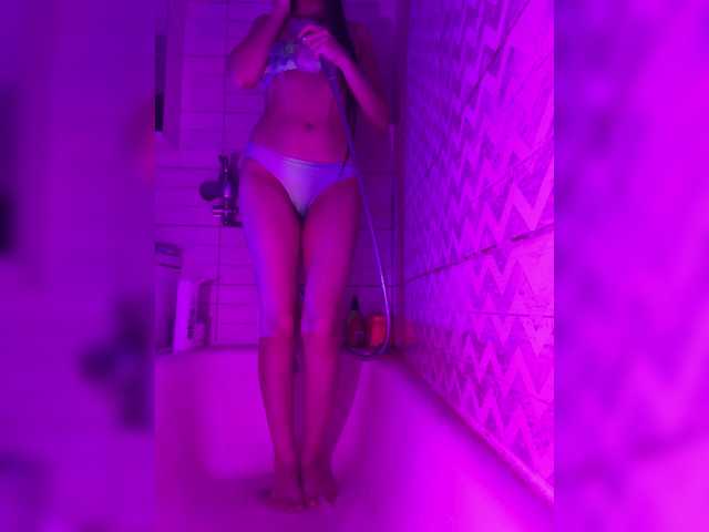 Cute-Lolly's BongaCams show and profile