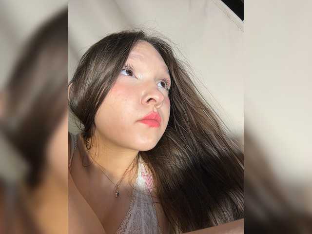 Cute-Lolly live cam on BongaCams
