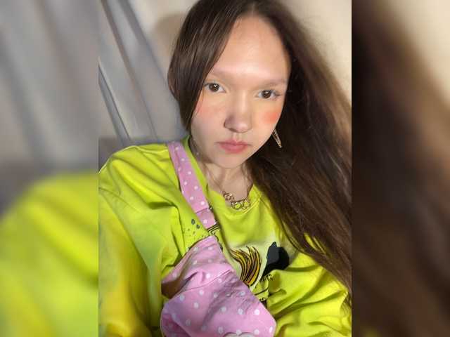 Cute-Lolly live cam on BongaCams
