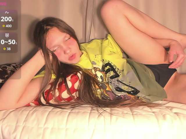 Cute-Lolly's BongaCams show and profile