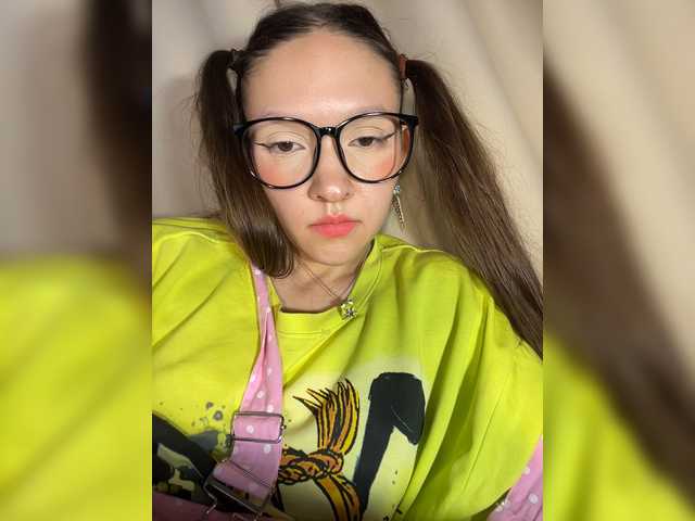 Cute-Lolly live cam on BongaCams