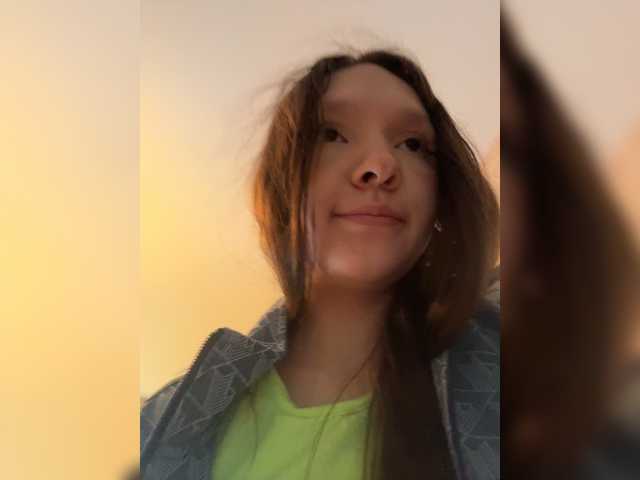 Cute-Lolly live cam on BongaCams
