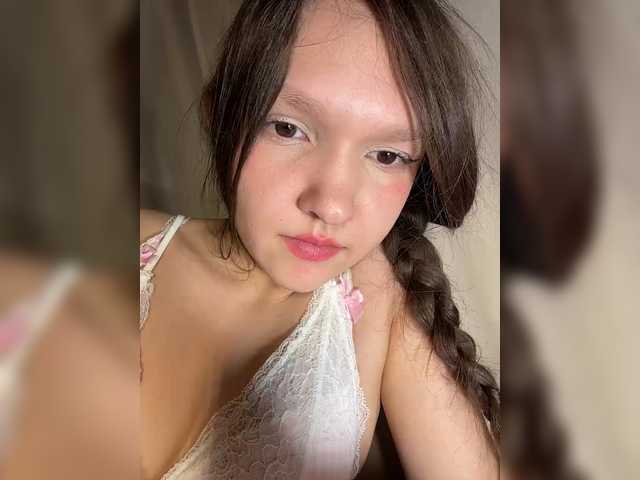 Cute-Lolly live cam on BongaCams
