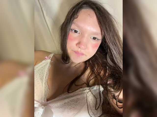 Cute-Lolly live cam on BongaCams