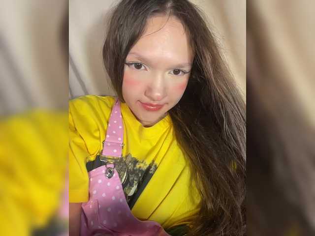 Cute-Lolly live cam on BongaCams
