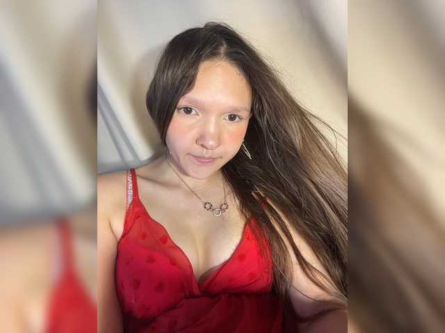 Cute-Lolly live cam