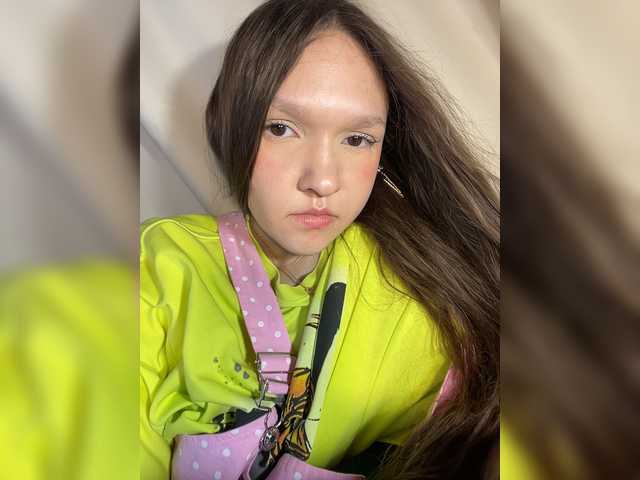 Cute-Lolly live cam on BongaCams