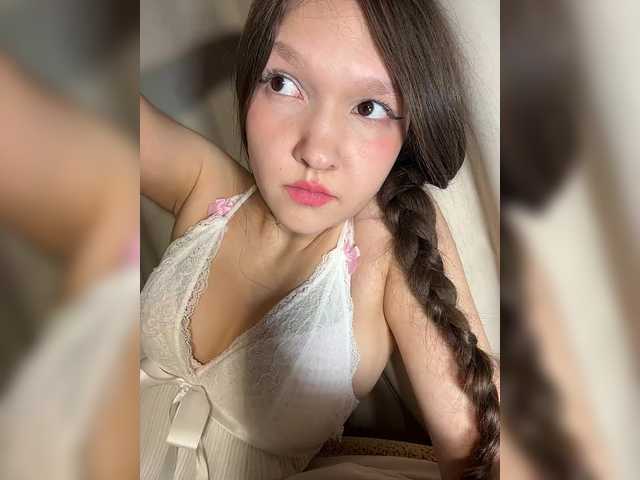 Cute-Lolly live cam on BongaCams