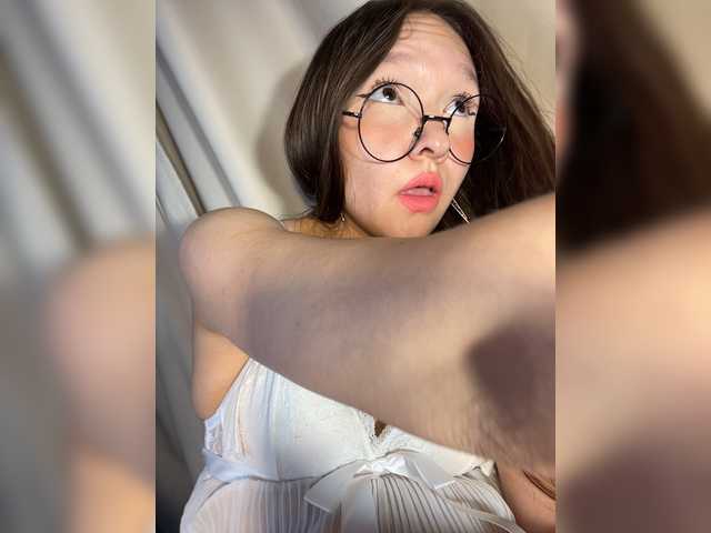Cute-Lolly live cam on BongaCams