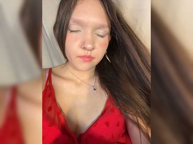 Cute-Lolly live cam on BongaCams