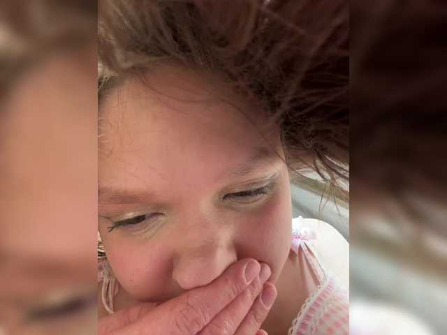 Cute-Lolly live cam on BongaCams