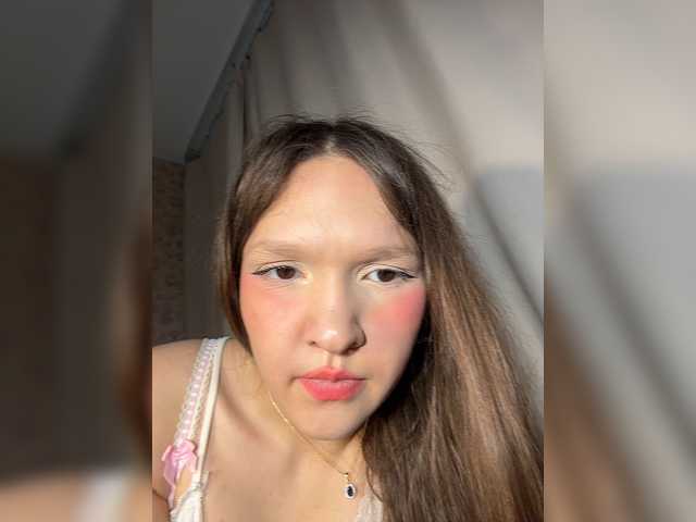 Cute-Lolly live cam