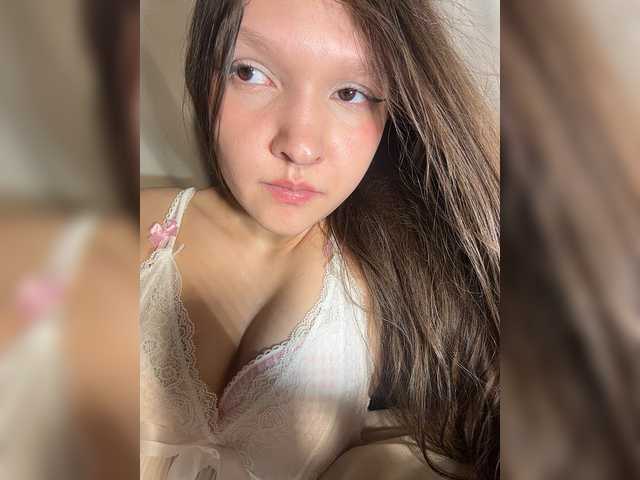 Cute-Lolly live cam on BongaCams