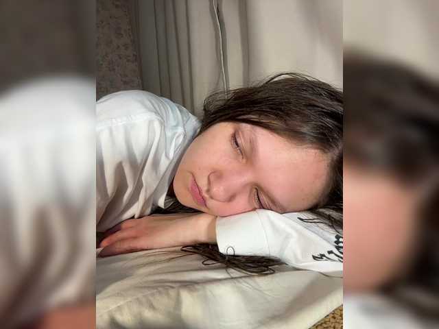 Cute-Lolly live cam
