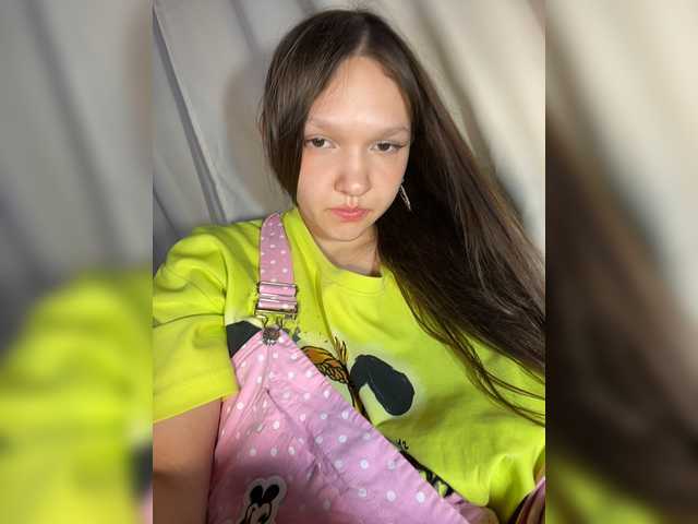 Cute-Lolly live cam on BongaCams