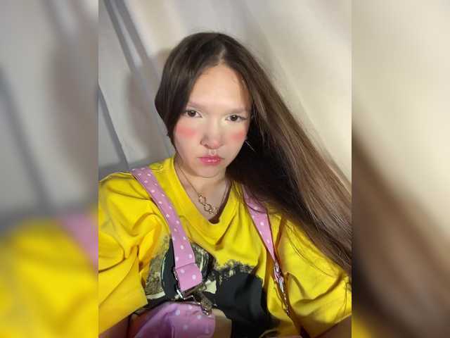 Cute-Lolly live cam on BongaCams