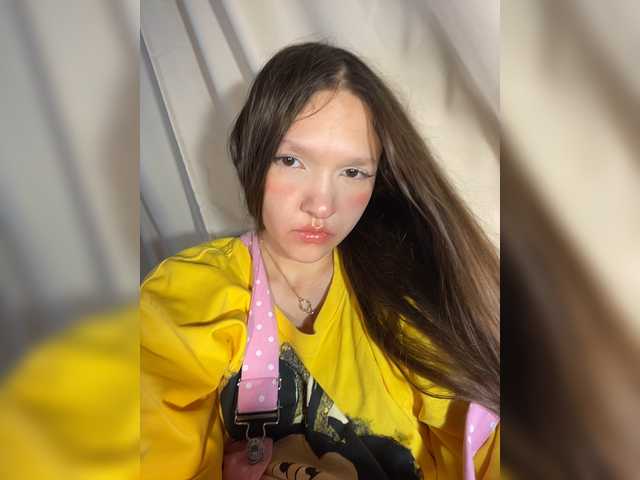 Cute-Lolly live cam on BongaCams