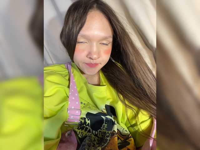 Cute-Lolly live cam on BongaCams