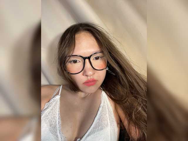 Cute-Lolly live cam on BongaCams
