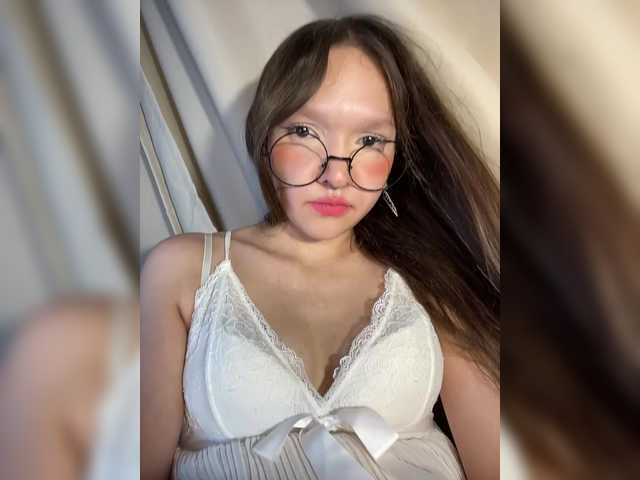 Cute-Lolly live cam on BongaCams