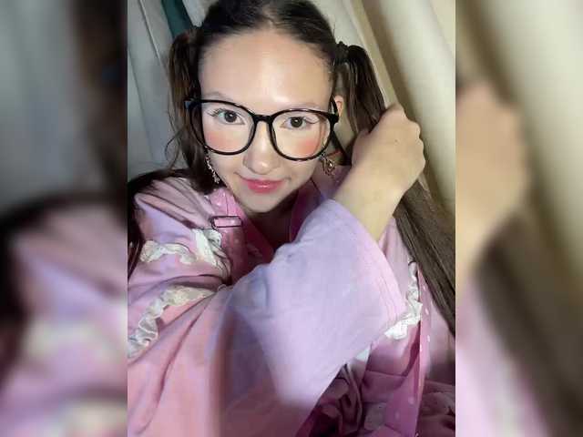 Cute-Lolly live cam on BongaCams