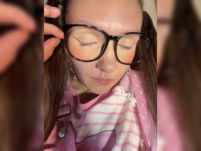 Cute-Lolly live cam on BongaCams