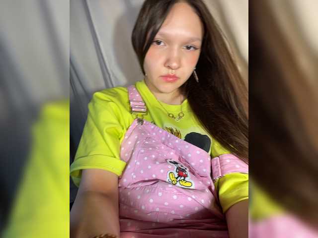 Cute-Lolly live cam on BongaCams