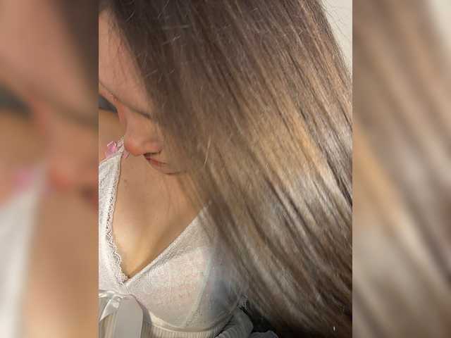 Cute-Lolly live cam on BongaCams