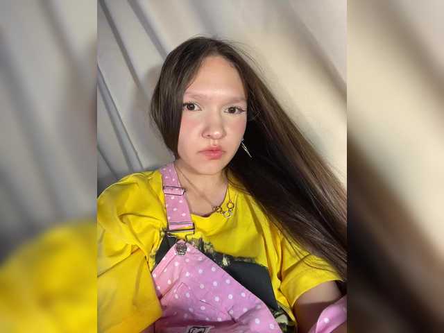 Cute-Lolly live cam on BongaCams