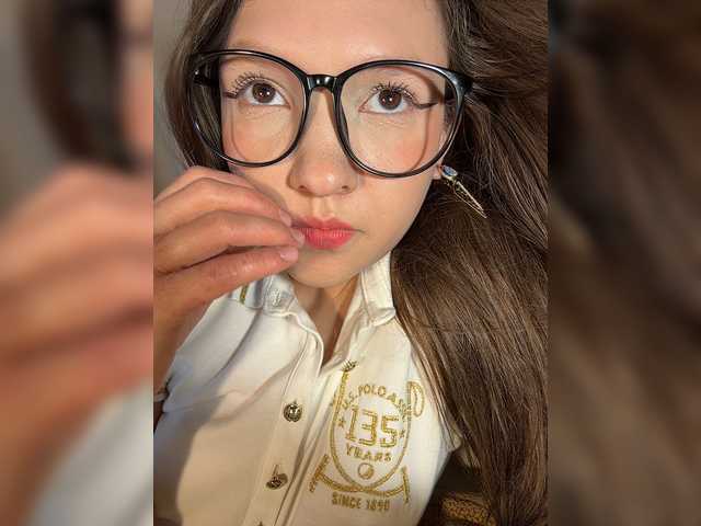 Cute-Lolly live cam on BongaCams