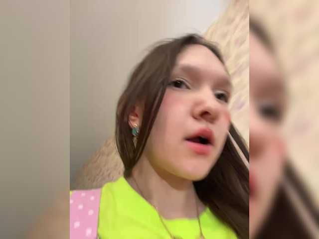 Cute-Lolly live cam on BongaCams