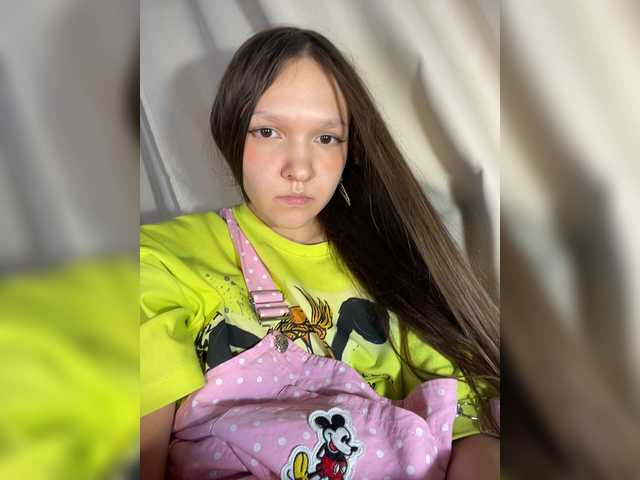 Cute-Lolly live cam on BongaCams