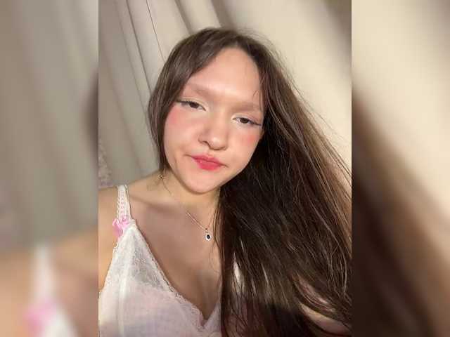 Cute-Lolly live cam on BongaCams