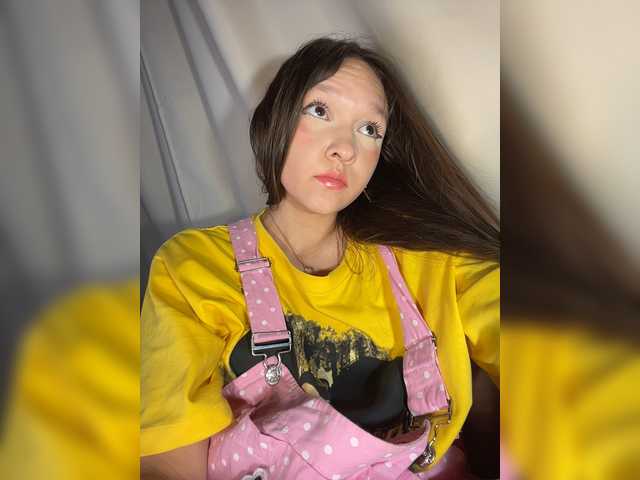 Cute-Lolly live cam on BongaCams