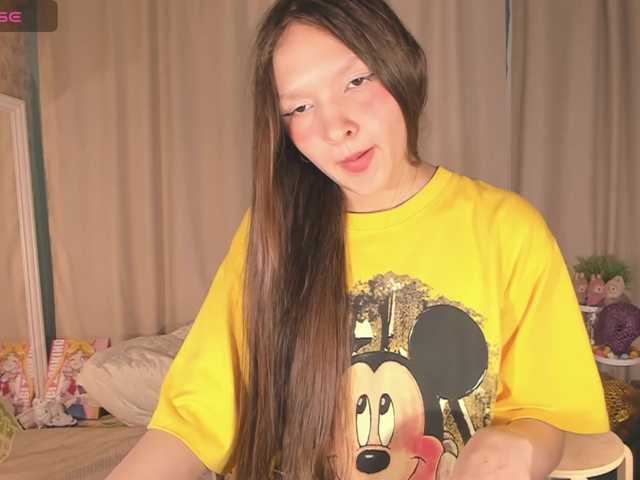  Cute-Lolly chat room