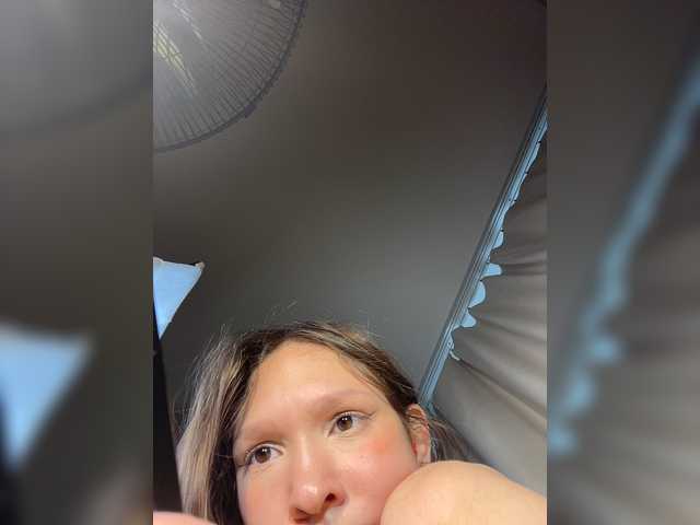 Cute-Lolly live cam on BongaCams