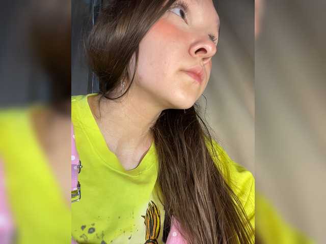 Cute-Lolly live cam on BongaCams