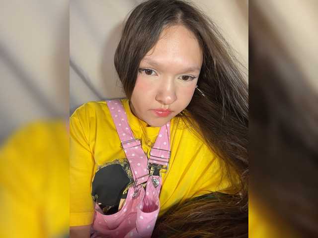 Cute-Lolly live cam on BongaCams