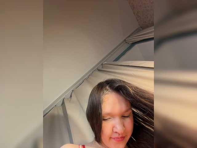 Cute-Lolly live cam on BongaCams