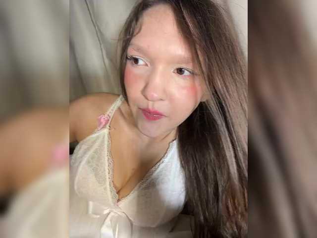 Cute-Lolly live cam on BongaCams