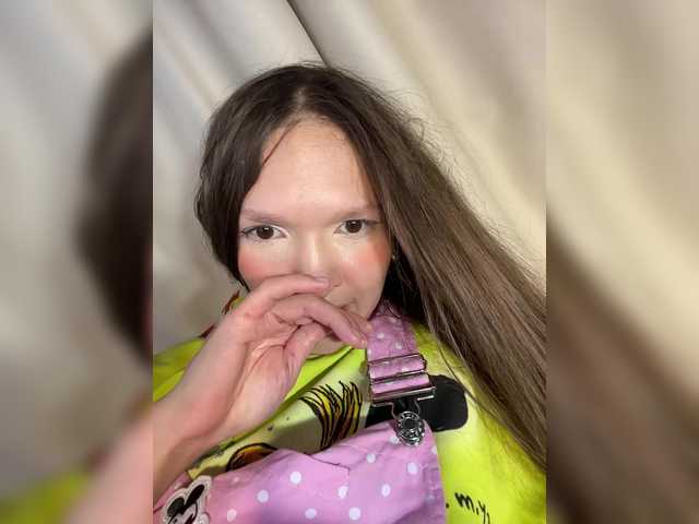 Cute-Lolly live cam on BongaCams